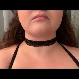 Black lace choker